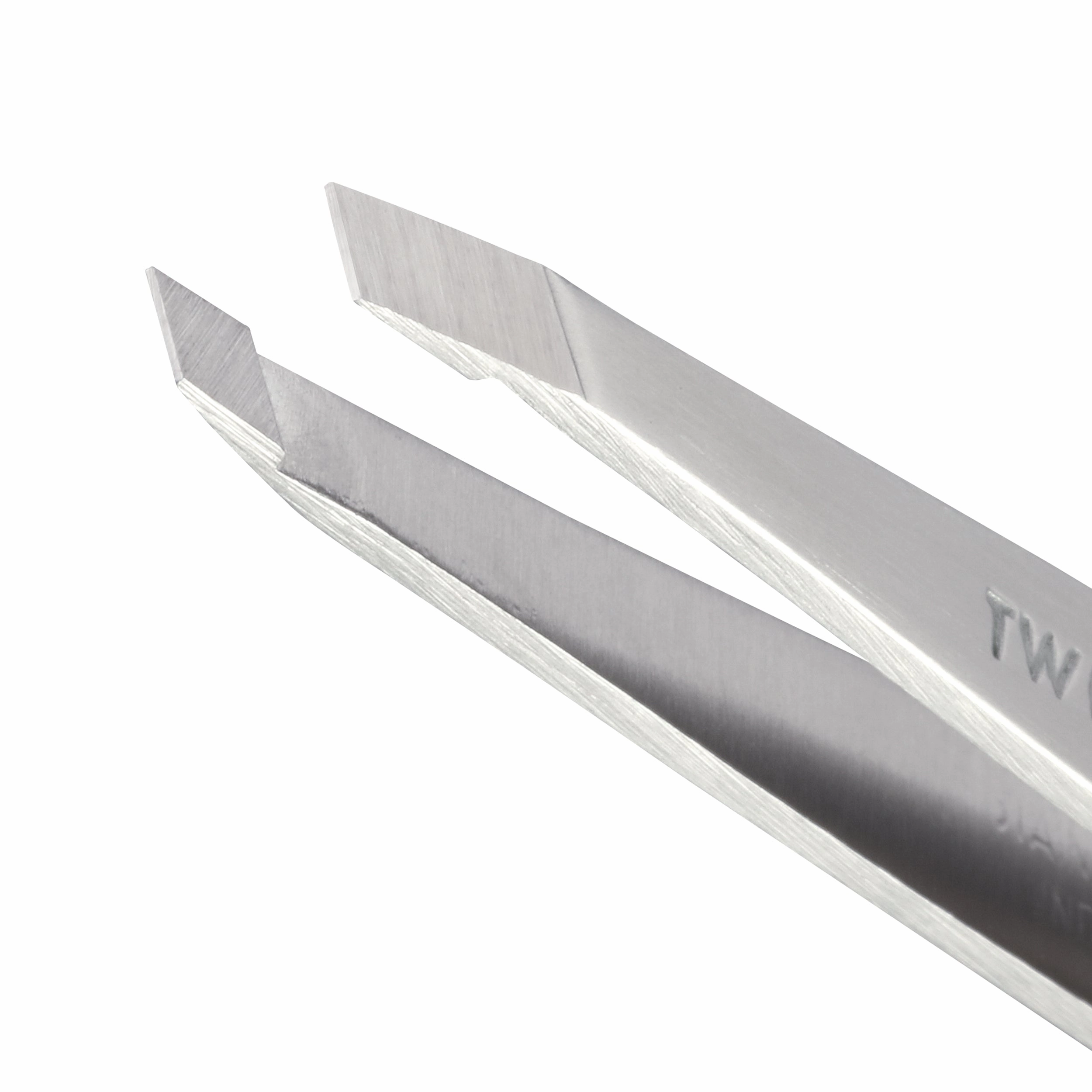 Classic Slant Tweezer