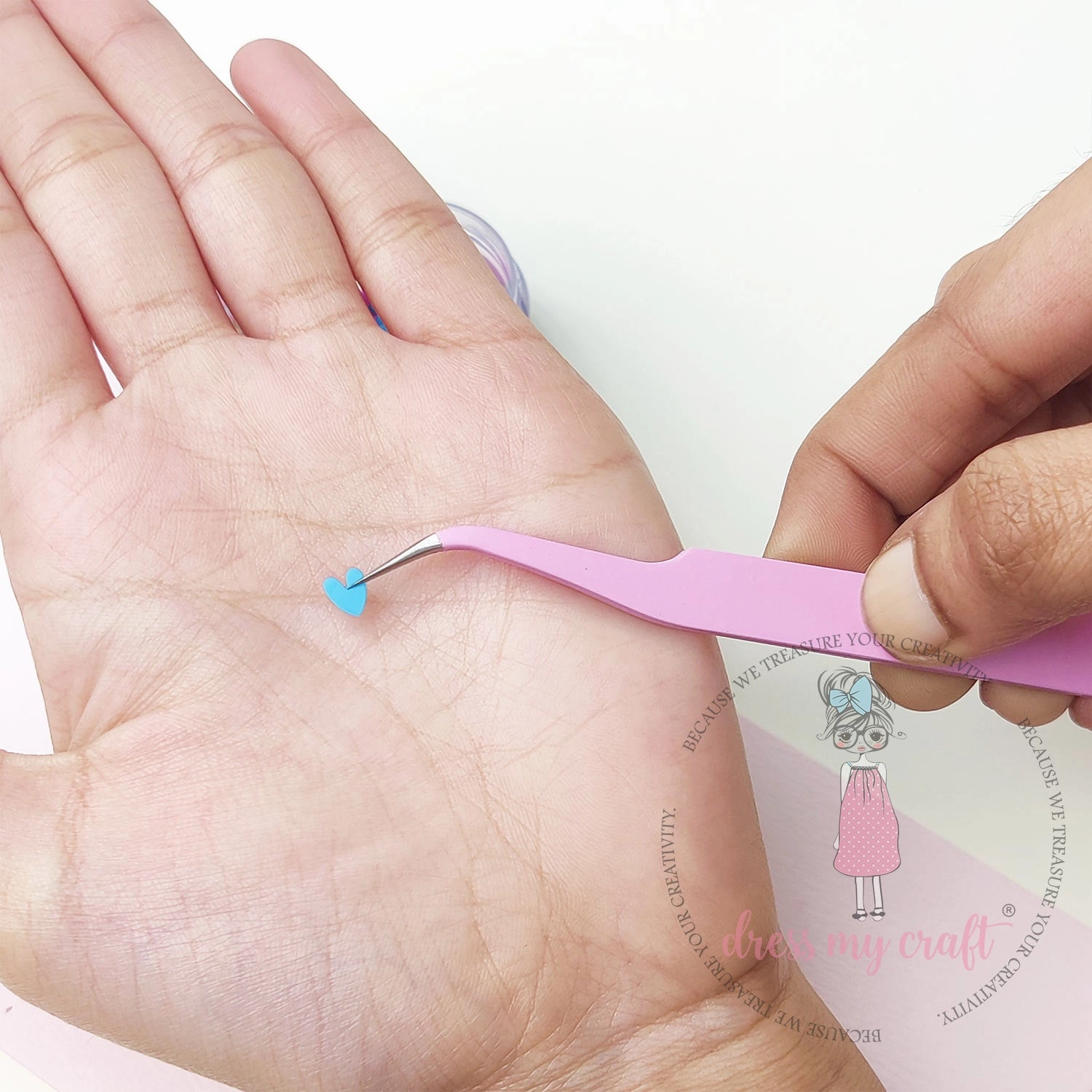 Curved Tweezer