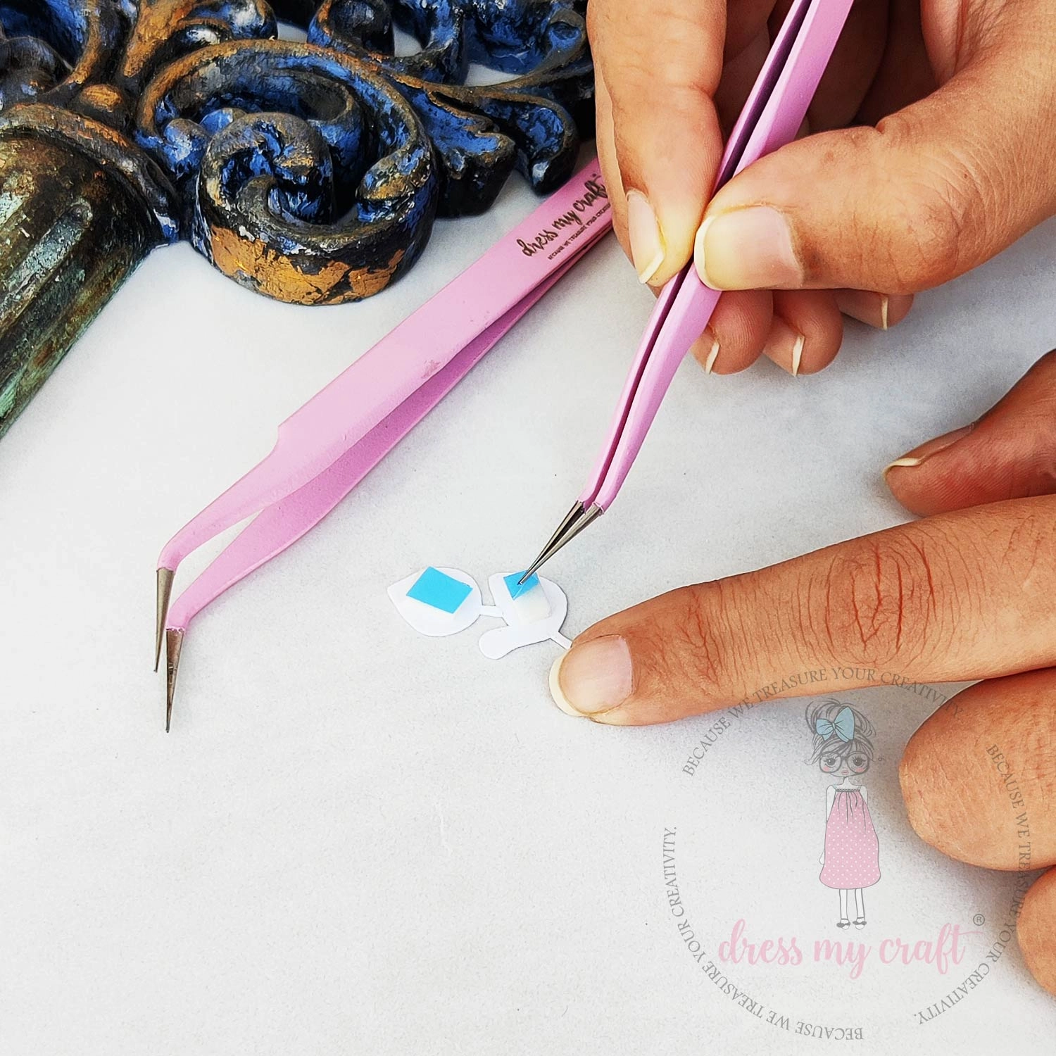 Curved Tweezer