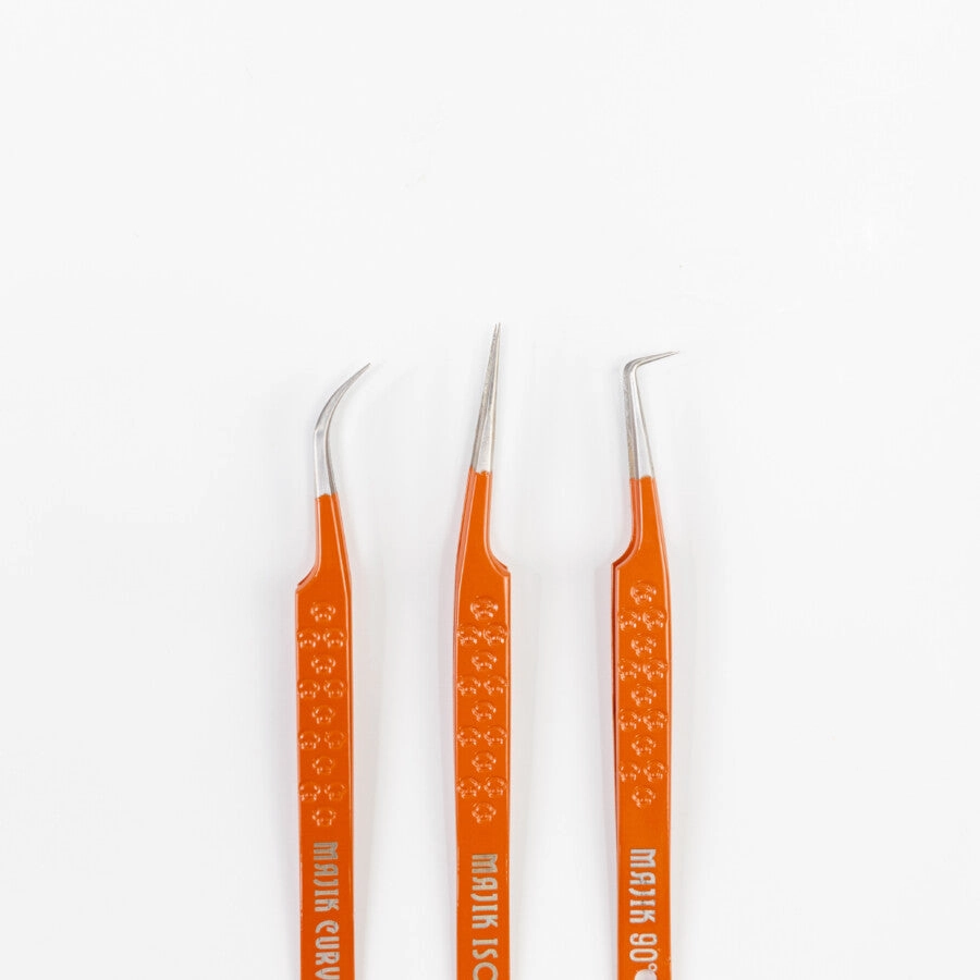 MAJIK CURVE Tweezer