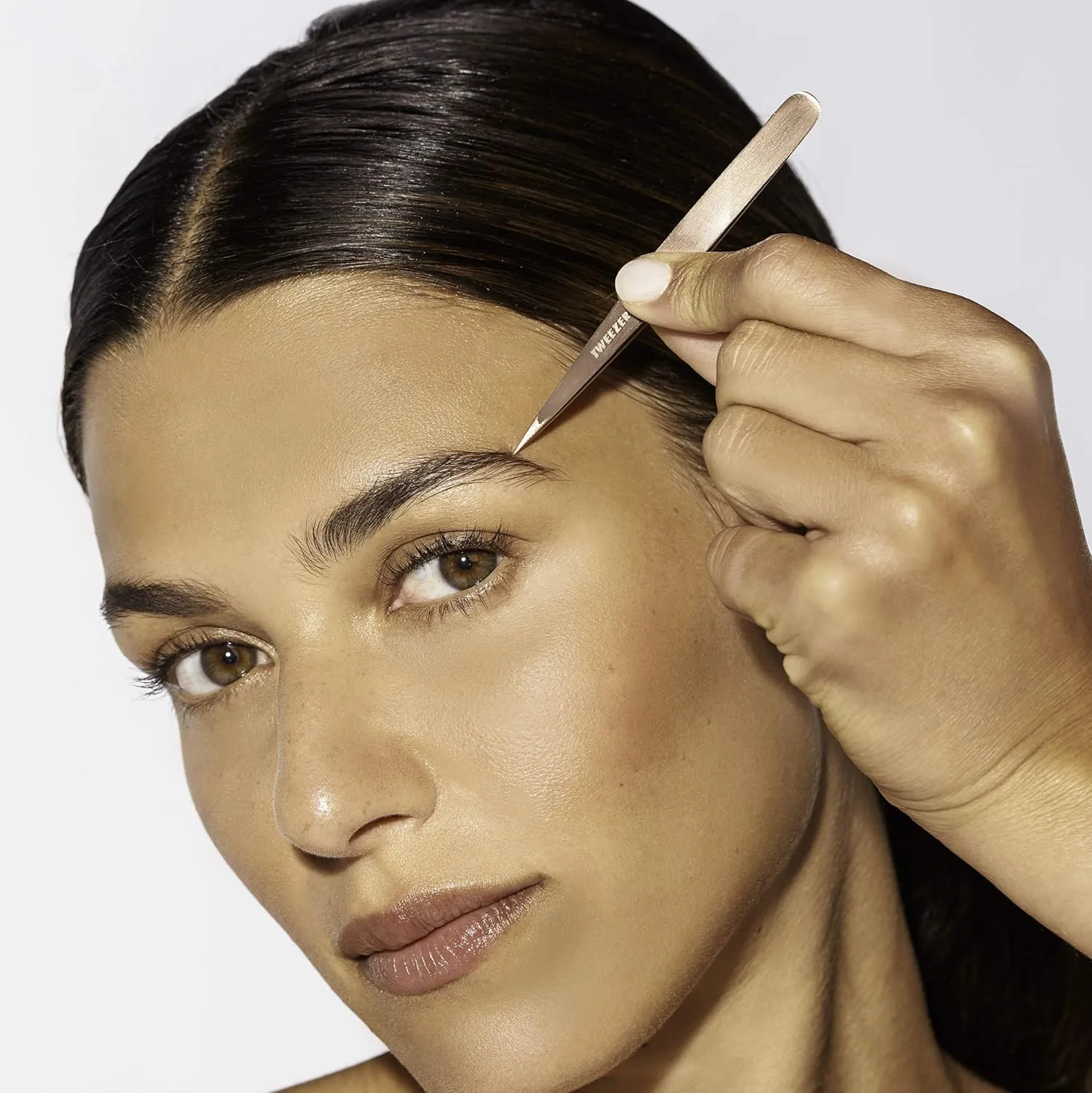 Tweezerman Stainless Steel Point Tweezer - Eyebrow Precision Tweezers, Facial and Ingrown Hair Removal (Rose Gold)