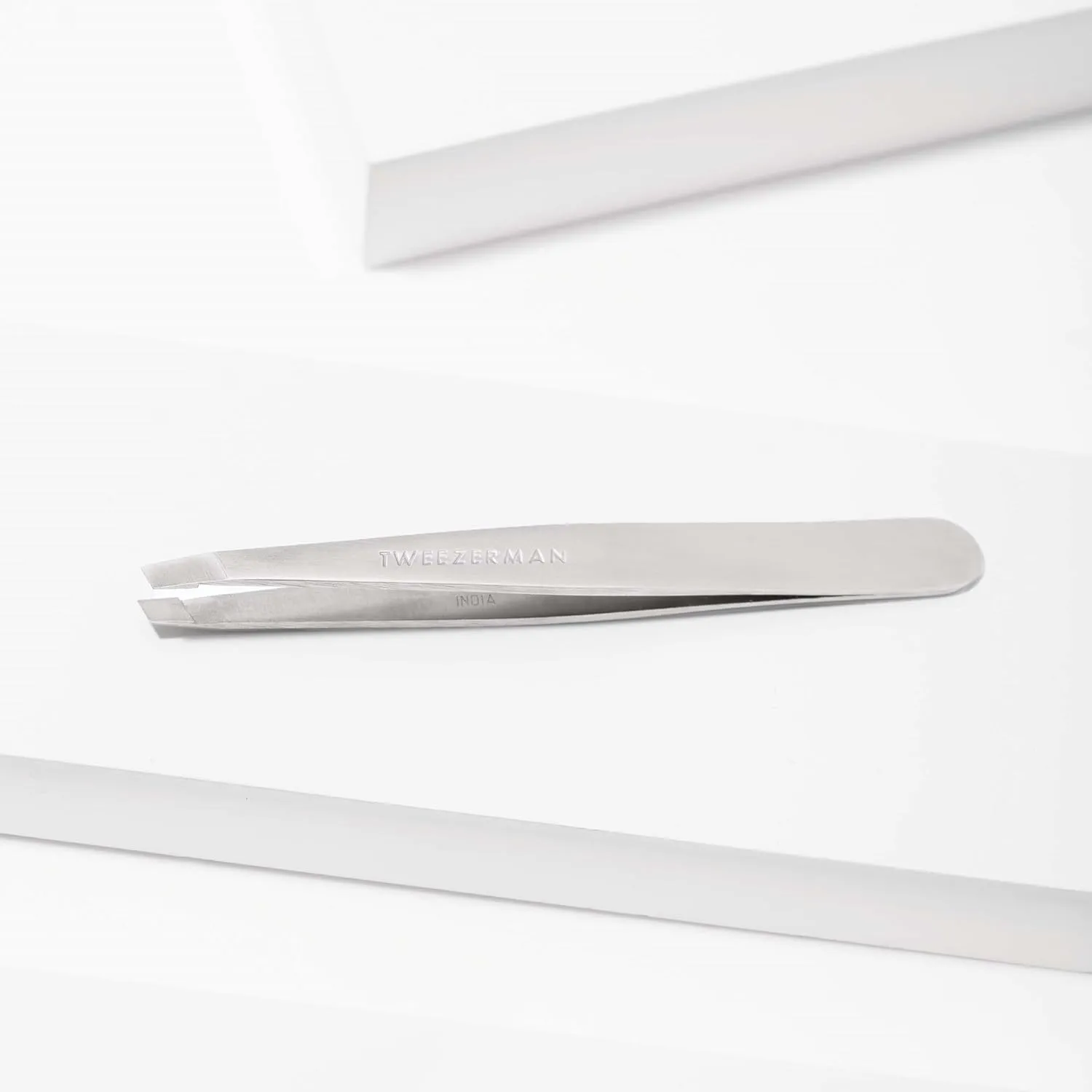 Tweezerman Stainless Steel Slant Tweezer - Eyebrow Tweezers for Women and Men (Classic Stainless)
